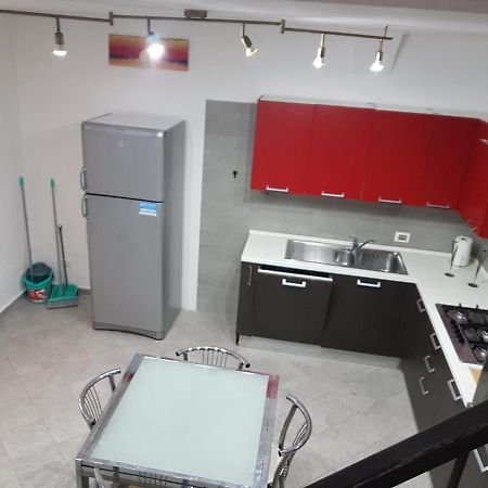 Casa N 2 Con Parcheggio Privato E Colonnina Ricarica Apartment ลีวอร์โน ภายนอก รูปภาพ