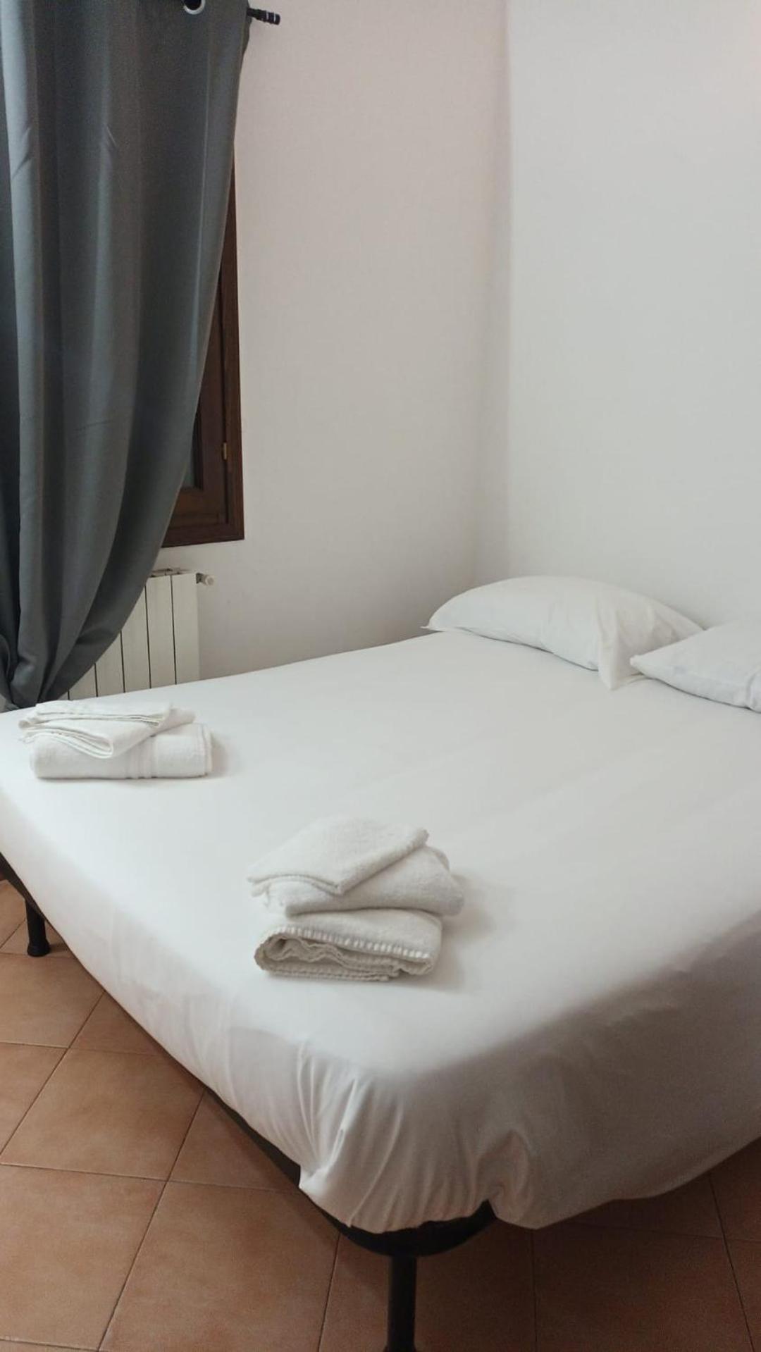Casa N 2 Con Parcheggio Privato E Colonnina Ricarica Apartment ลีวอร์โน ภายนอก รูปภาพ