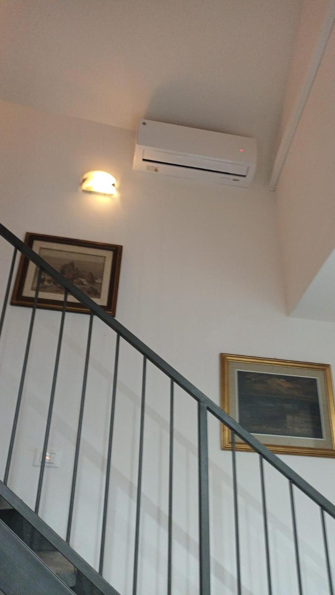 Casa N 2 Con Parcheggio Privato E Colonnina Ricarica Apartment ลีวอร์โน ภายนอก รูปภาพ