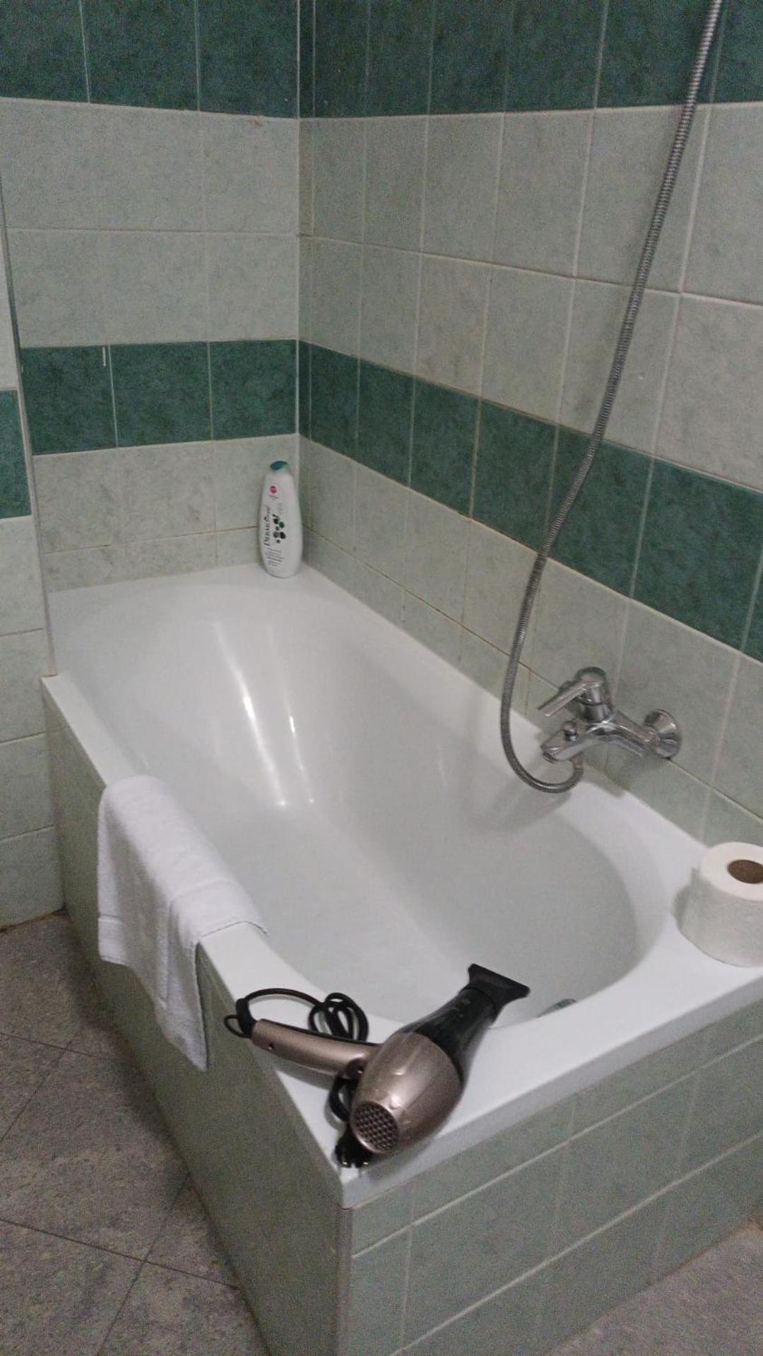 Casa N 2 Con Parcheggio Privato E Colonnina Ricarica Apartment ลีวอร์โน ภายนอก รูปภาพ